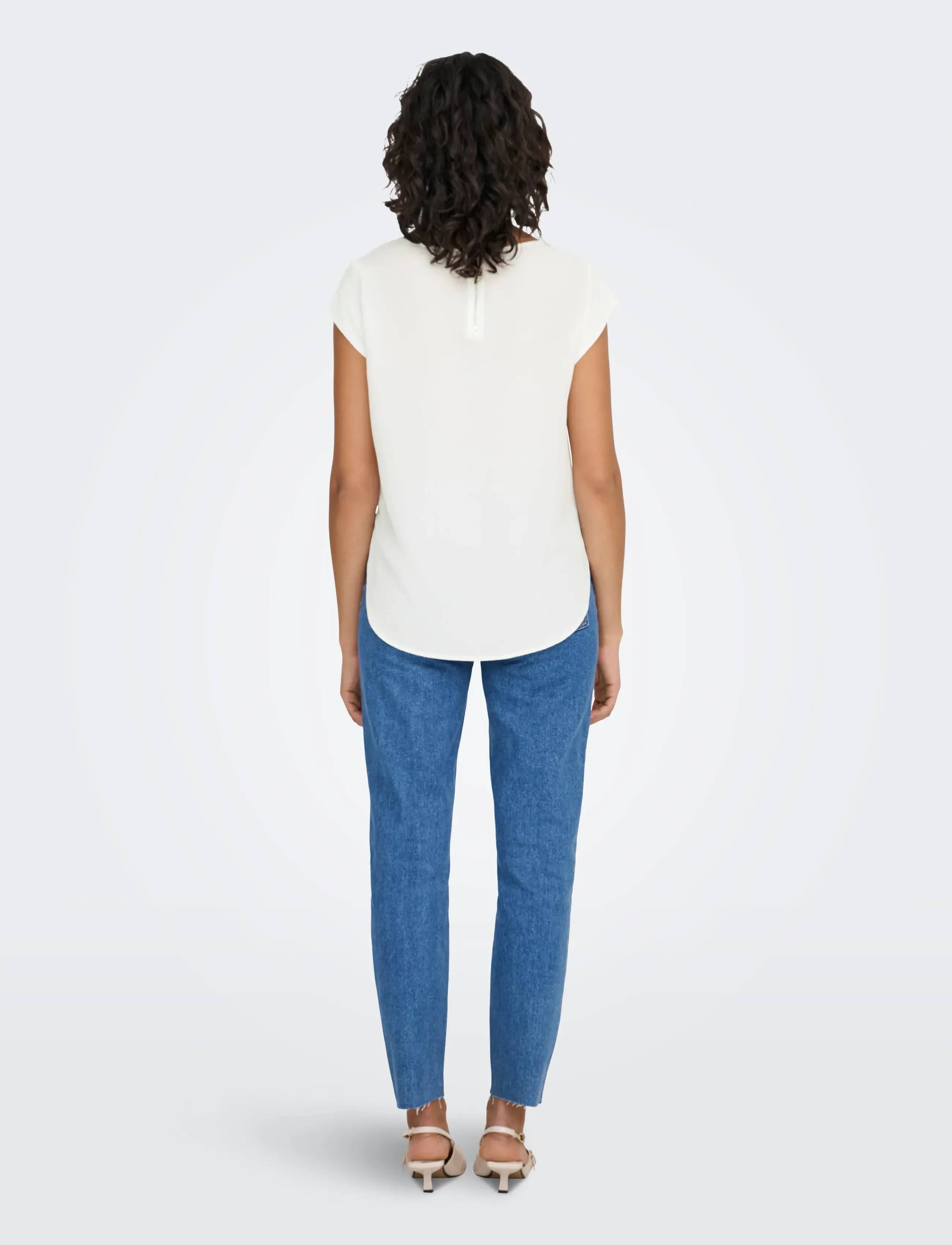 ONLY - ONLVIC S/S SOLID TOP NOOS WVN - kurzärmelige blusen - cloud dancer - 3