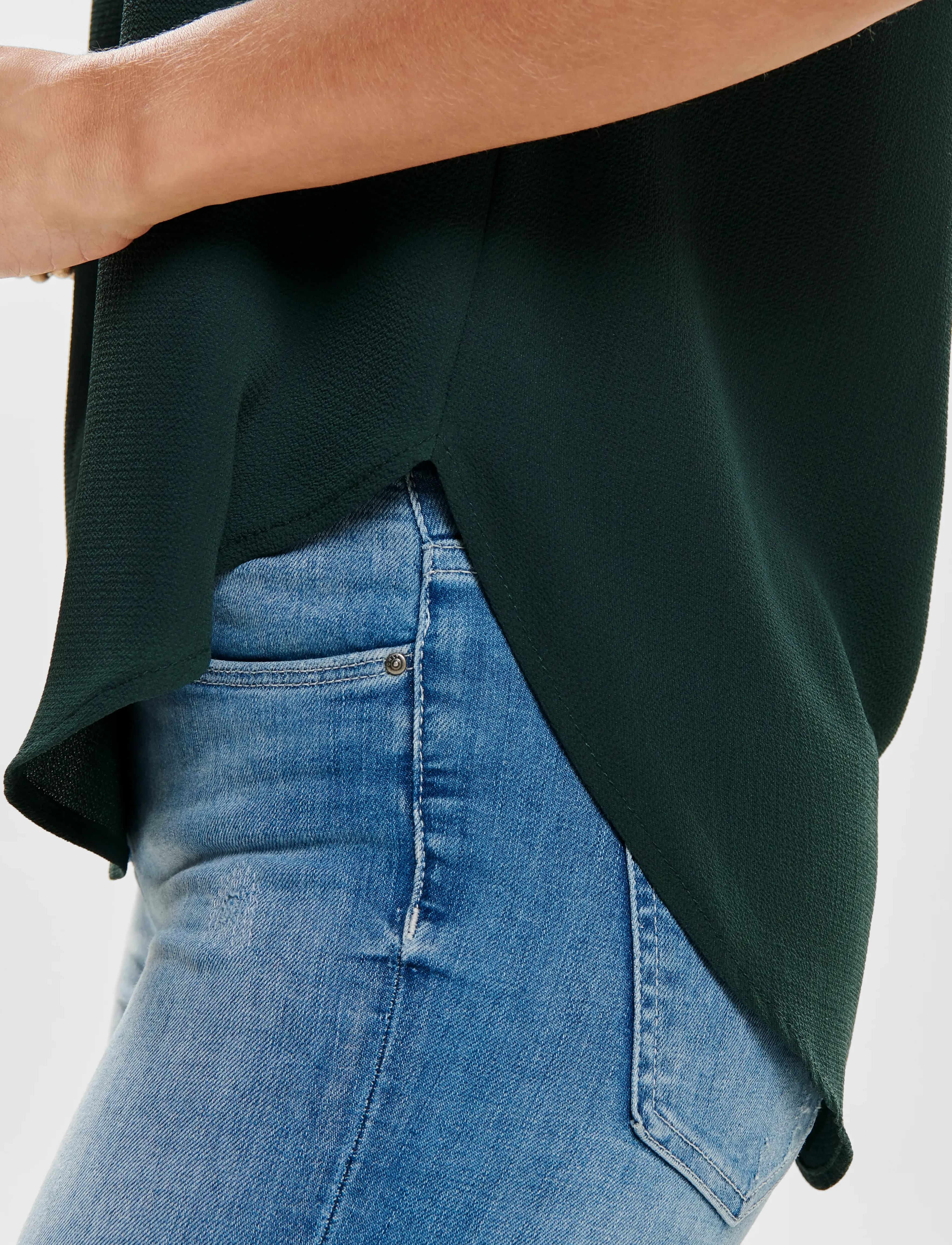 ONLY - ONLVIC S/S SOLID TOP NOOS WVN - kurzämlige blusen - green gables - 5