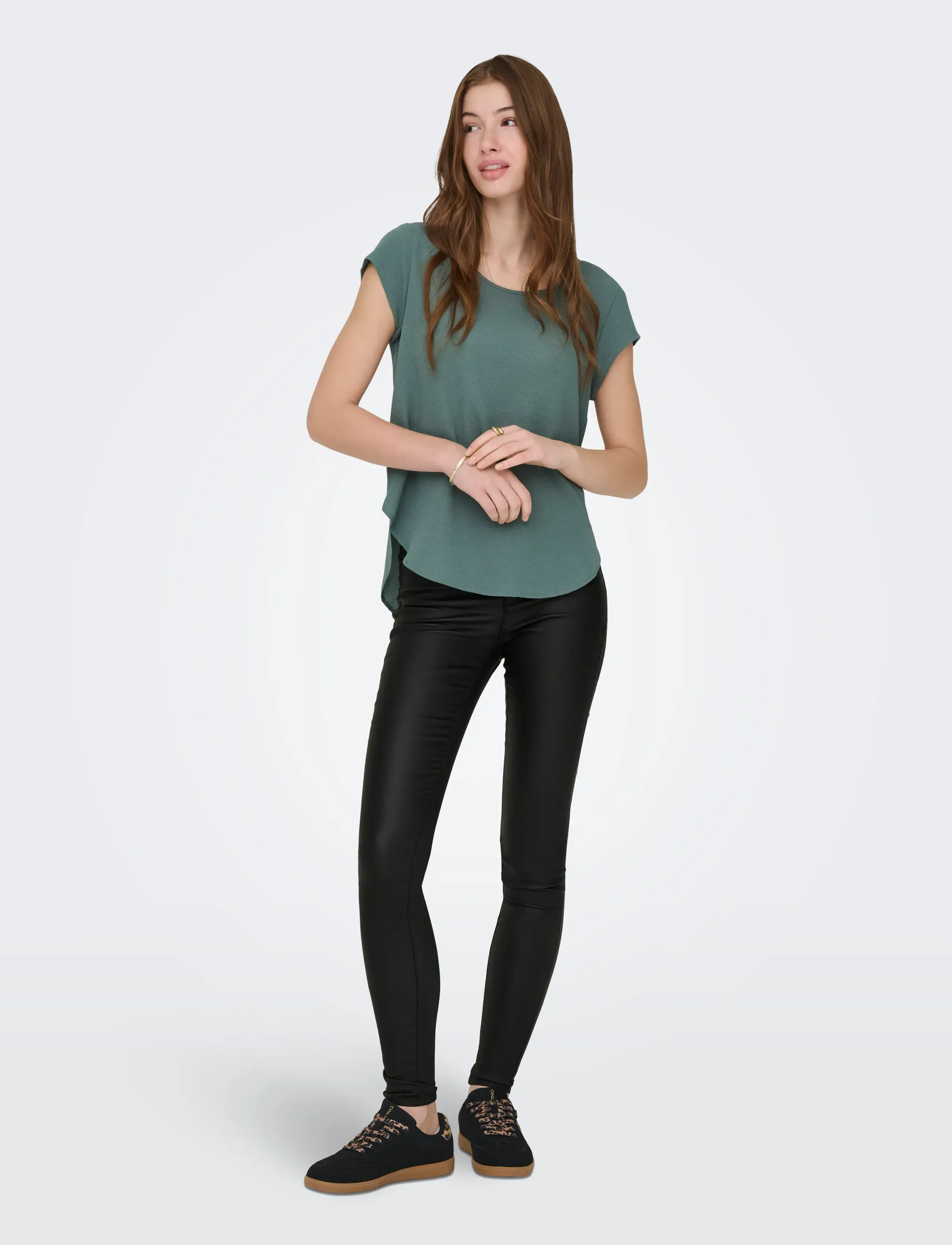 ONLY - ONLANNE K MID WAIST COATED PNT NOOS - leðurbuxur - black - 4