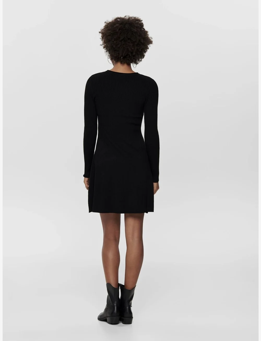 ONLY - ONLALMA L/S O-NECK DRESS KNT NOOS - stickade klänningar - black - 3