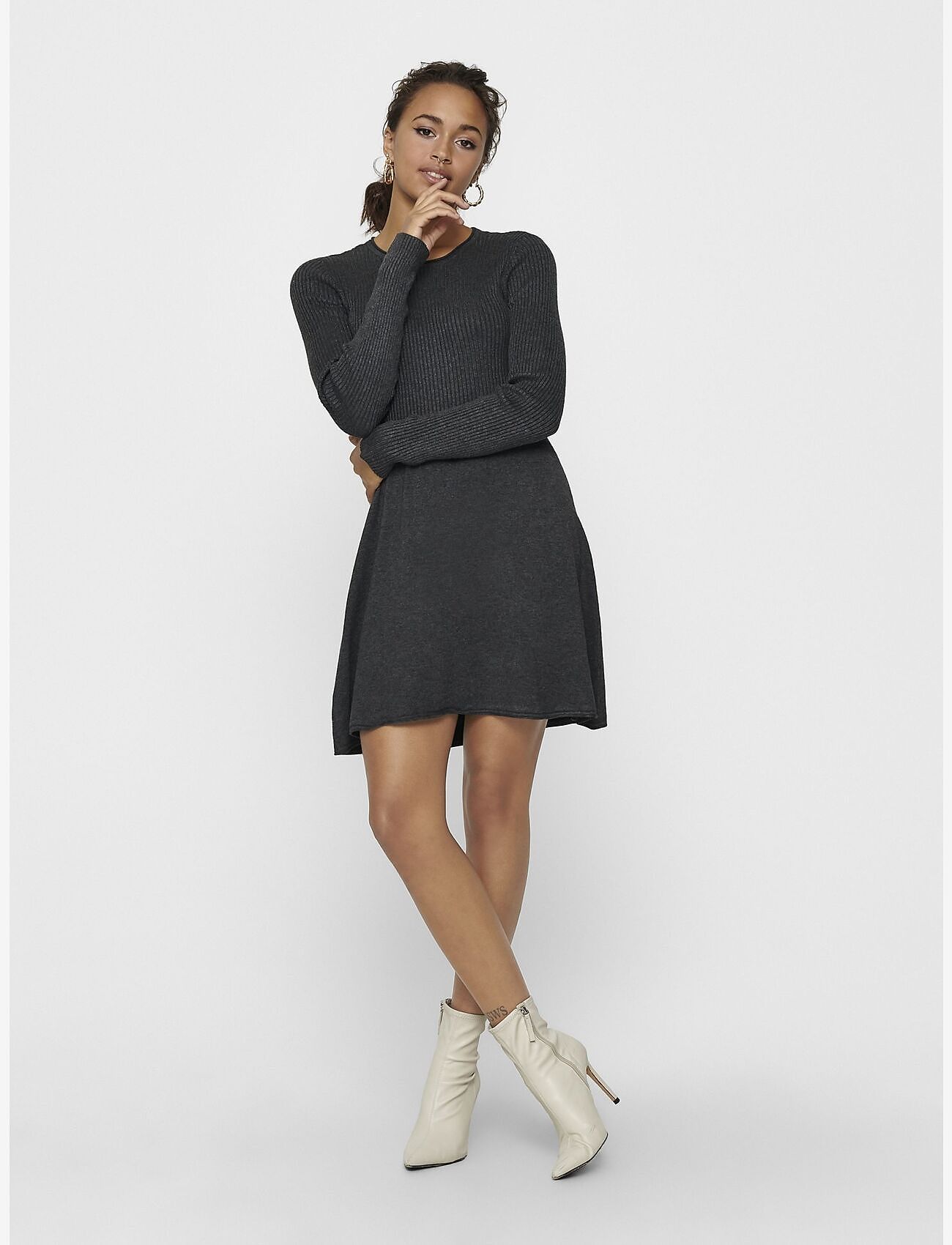 ONLY - ONLALMA L/S O-NECK DRESS KNT NOOS - stickade klänningar - dark grey melange - 4