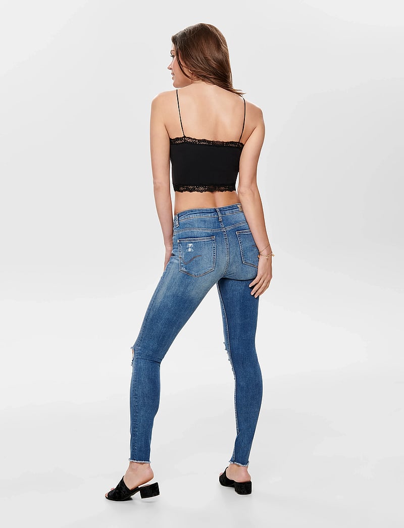 ONLY - ONLVICKY LACE SEAMLESS CROPPED TOP NOOS - tank top rinnahoidjad - black - 3