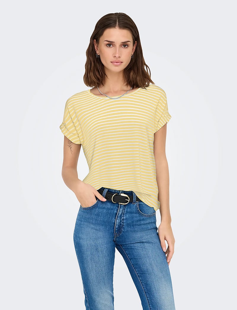 ONLY - ONLMOSTER STRIPE S/S O-NECK TOP JRS NOOS - t-shirts - pale banana - 0