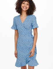 ONLY - ONLOLIVIA S/S WRAP DRESS WVN NOOS - madalaimad hinnad - allure - 5