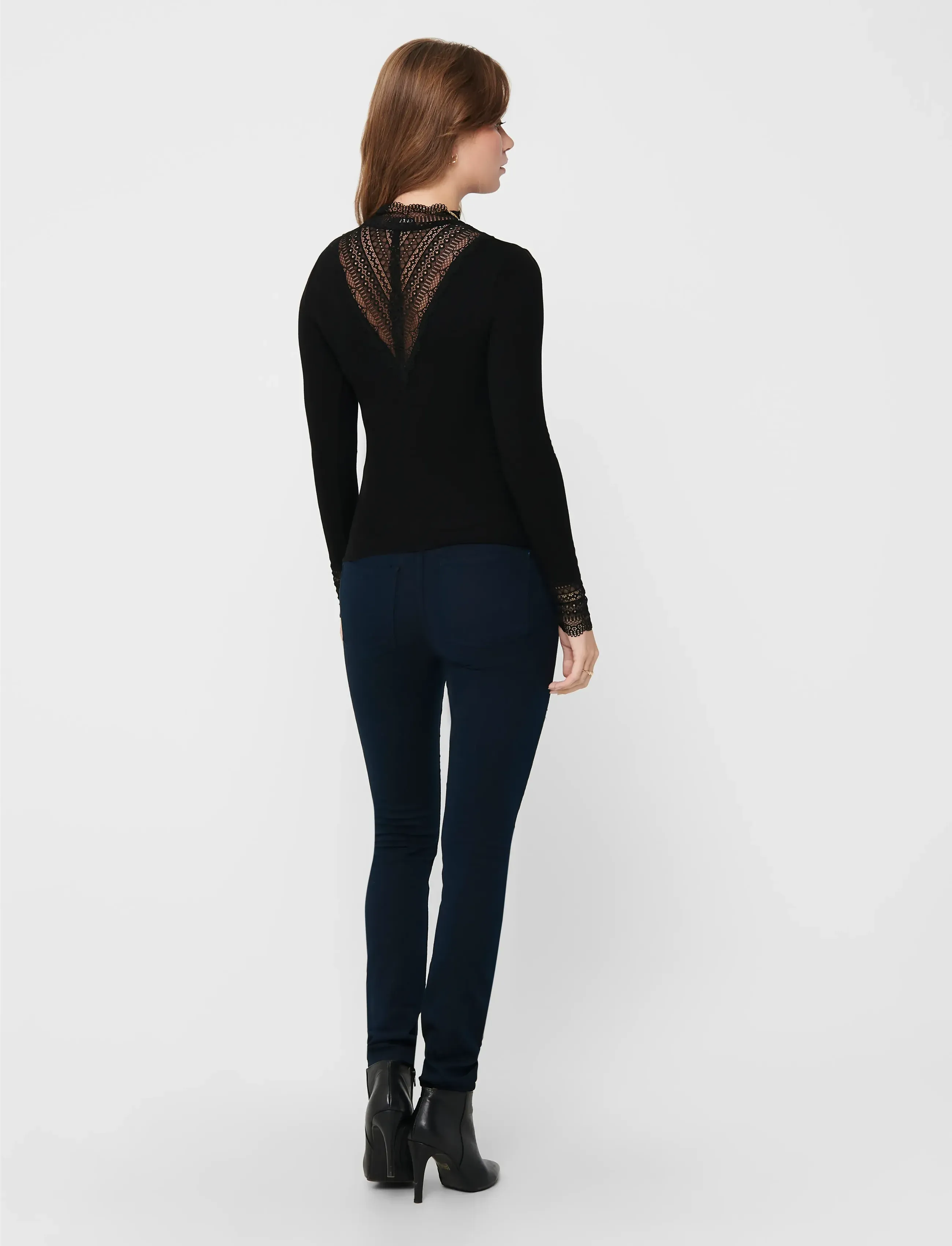 ONLY - ONLTILDE L/S HIGH NECK LACE TOP JRS NOOS - langärmlige tops - black - 3