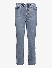 ONLY - ONLEMILY HW ST CR ANK RAW BTN MAE06 - slim jeans - light blue denim - 0