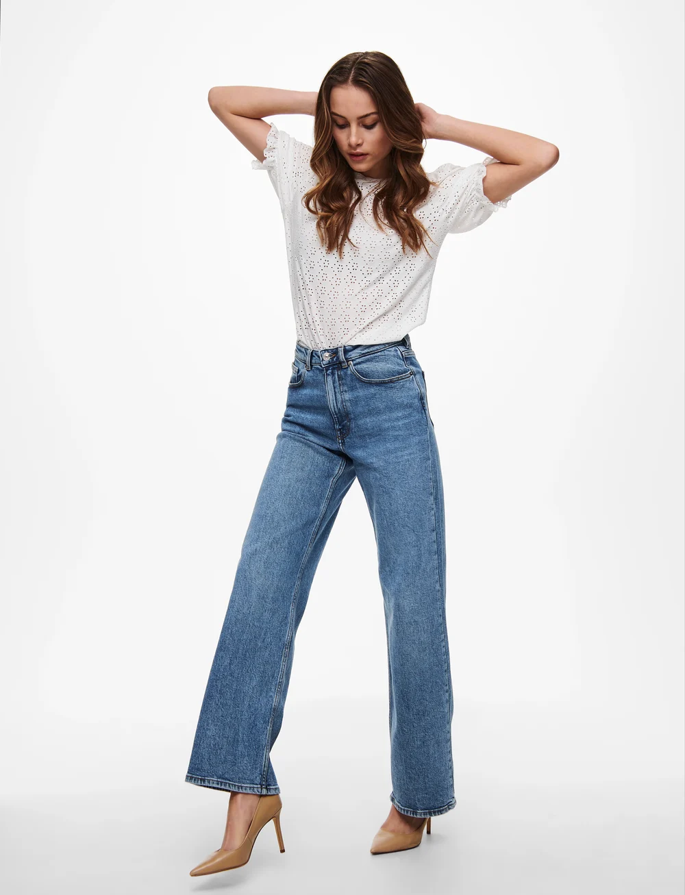 ONLY - ONLJUICY HW WIDE LEG DNM REA365 NOOS - hosen mit weitem bein - medium blue denim - 4