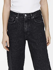 ONLY - ONLJUICY HW WIDE LEG REA244 NOOS - džinsa bikses ar platām starām - black denim - 5