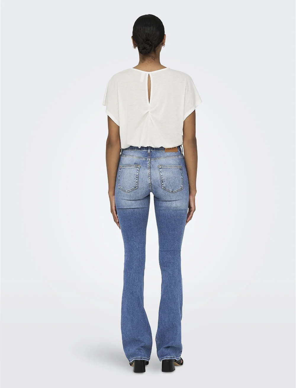 【HI FI FNK】Pro Flare Washed Denim ONLY Onlblush Mid Flared Dnm Tai467 Noos (ON15245444