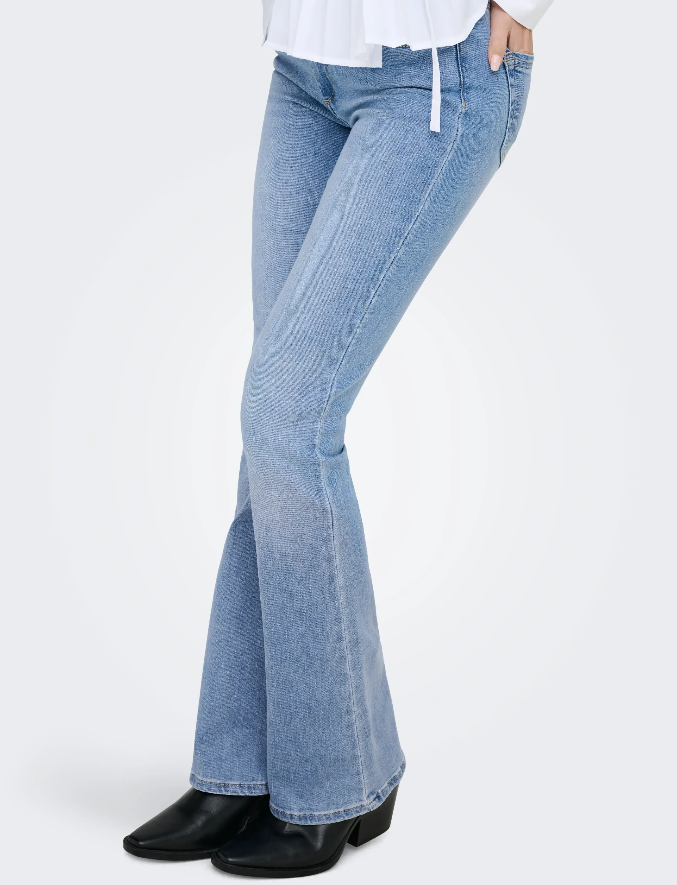 ONLY - ONLBLUSH MID FLARED DNM TAI467 NOOS - flared jeans - light blue denim - 5