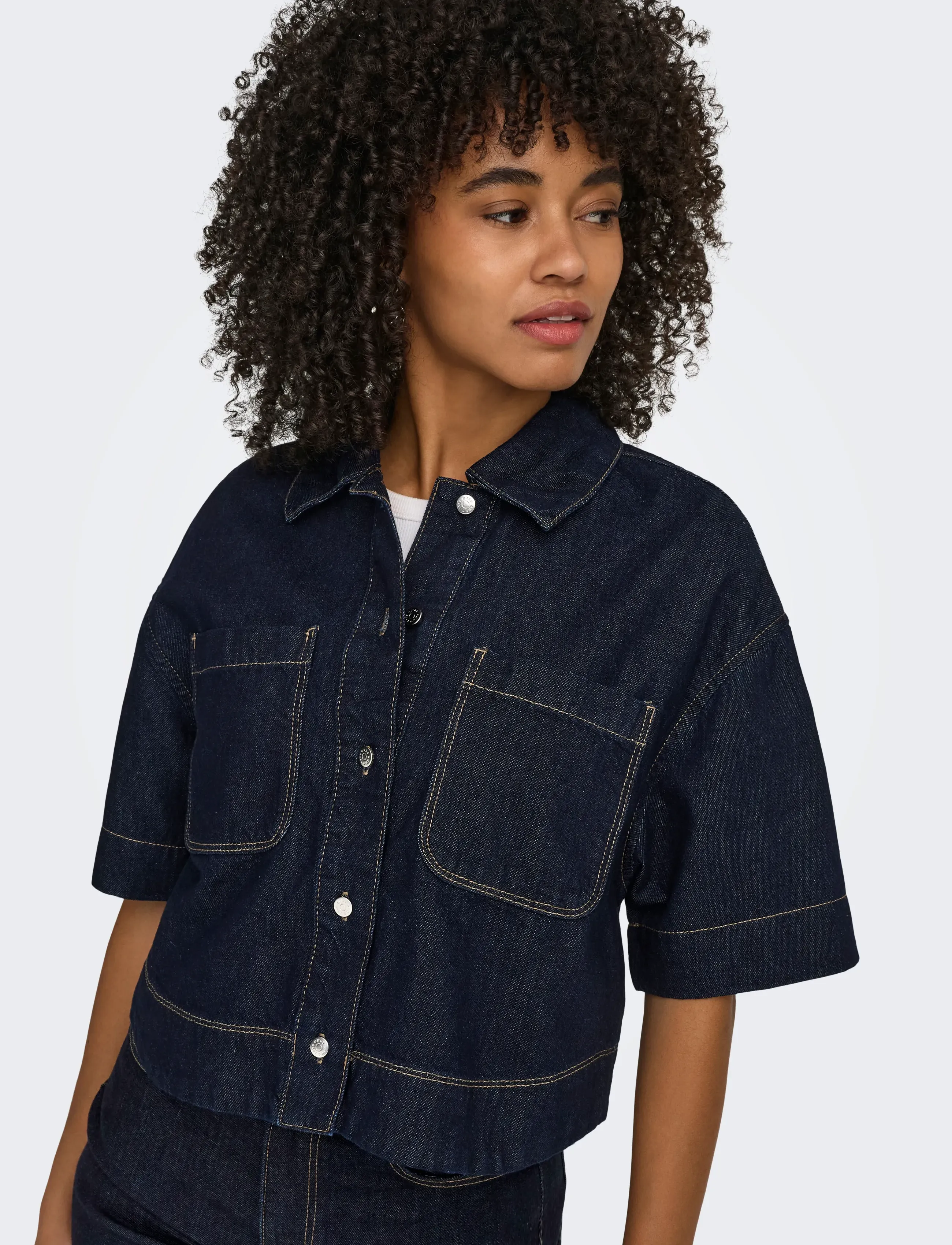 ONLY Onlcleo Life Ss Crop Dnm Shirt Pim Noos skjortor dam – bild 6