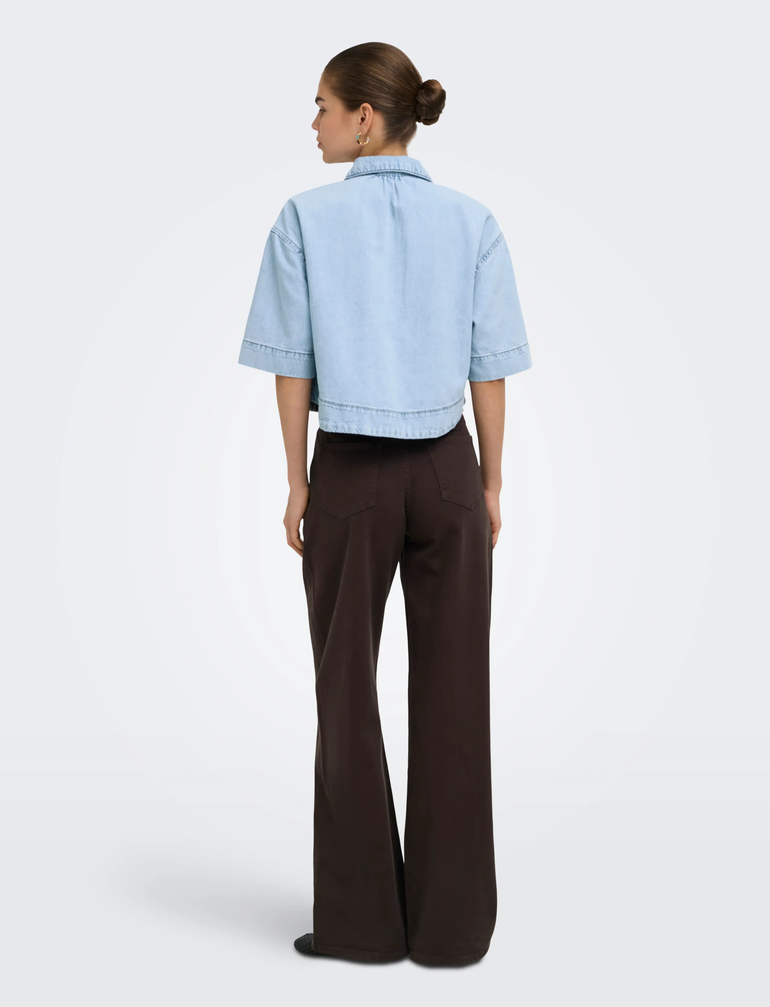 ONLY - ONLCLEO LIFE SS CROP DNM SHIRT PIM NOOS - denimskjorter - light blue denim - 3