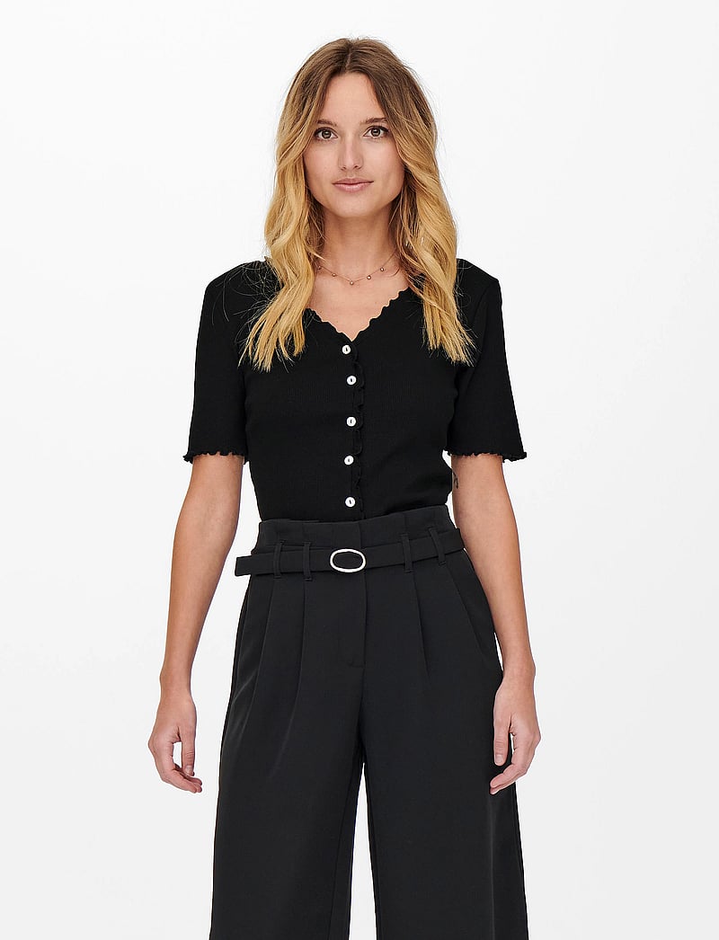 ONLY - ONLLAILA S/S BUTTON TOP JRS - crop tops - black - 0