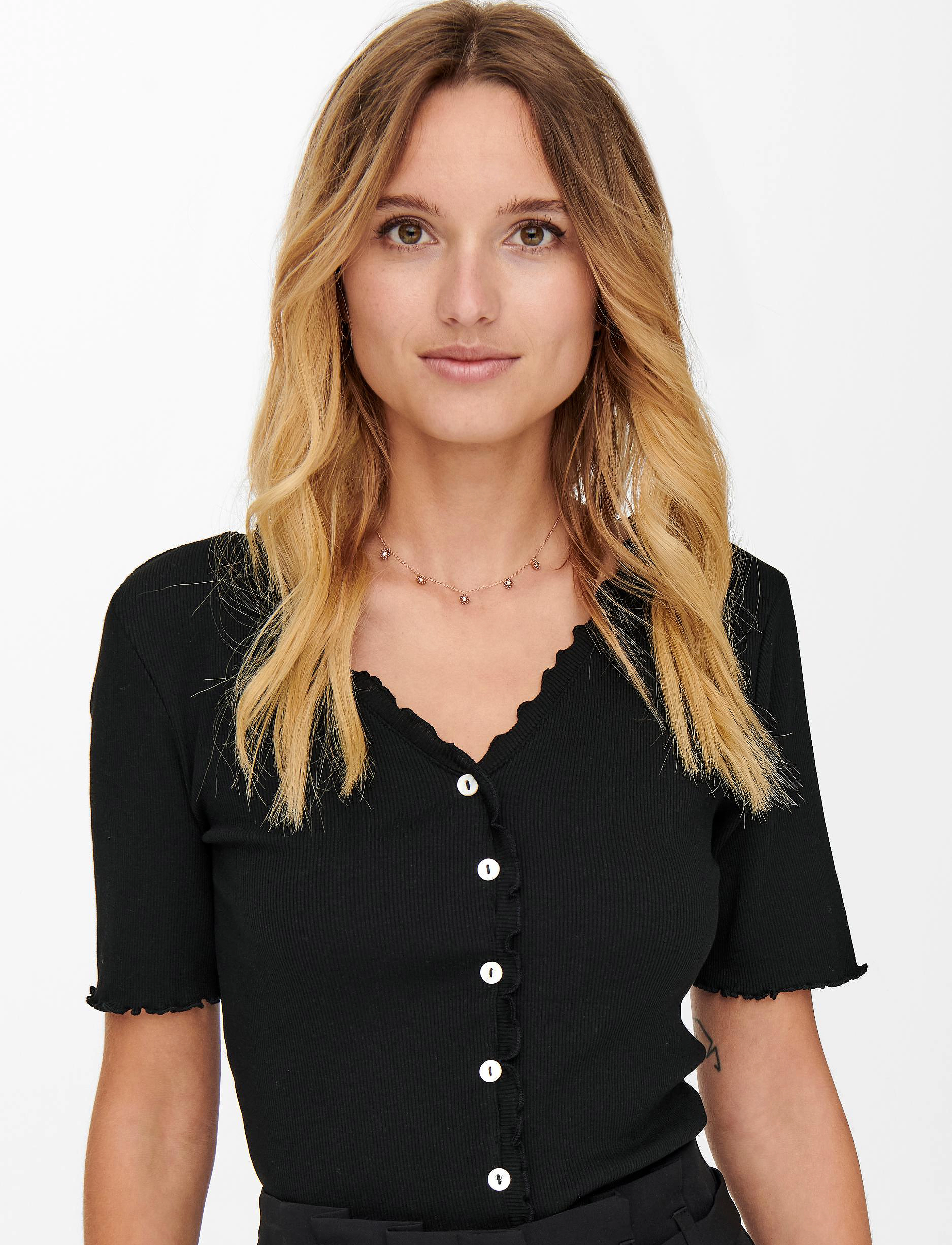 ONLY - ONLLAILA S/S BUTTON TOP JRS - black - 5