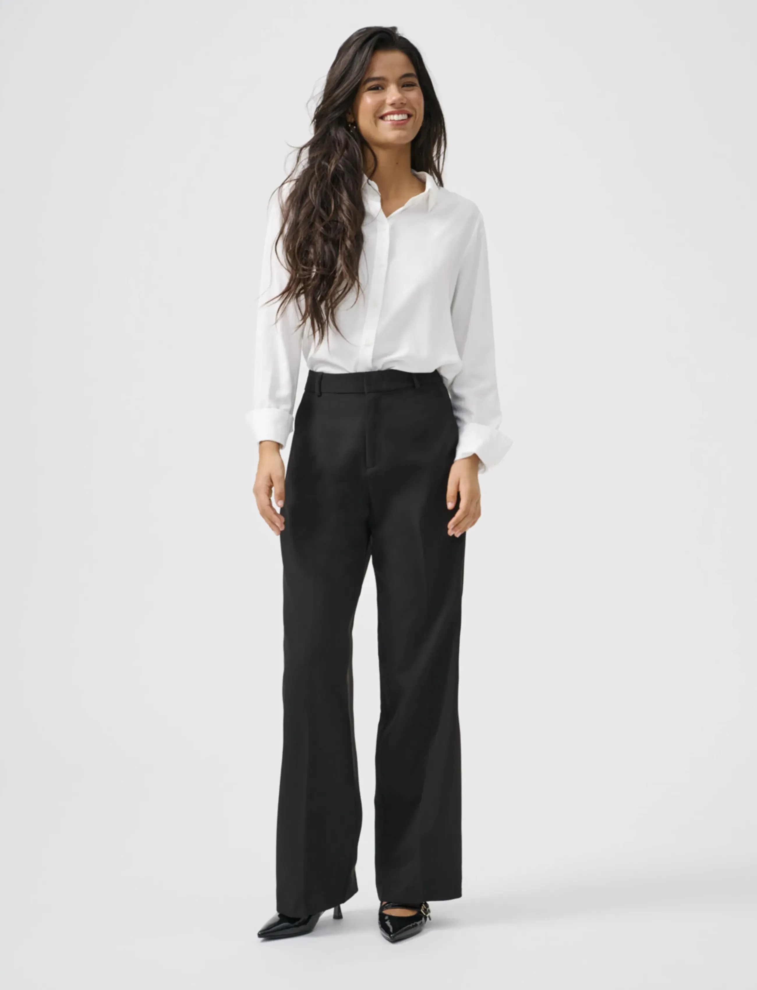 ONLY Onlberry Hw Wide Pant Tlr Noos, 42 x 32, Trousers, Schwarz - Leg, Frauen