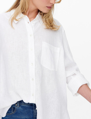 ONLY - ONLTOKYO L/S LINEN BLEND SHIRT PNT NOOS - koszule lniane - bright white - 5