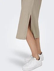 ONLY - ONLCARO LS LINEN SHIRT DRESS CC PNT - marškinių tipo suknelės - oxford tan - 4