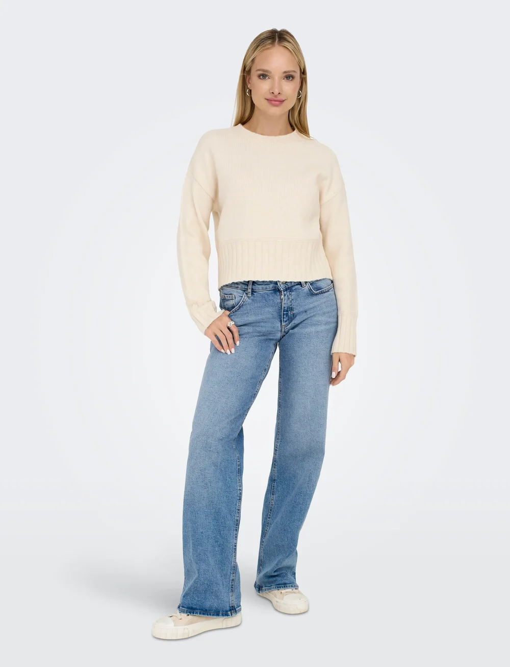 ONLY - ONLJUICY LW WIDE LEG DNM REA365 NOOS - laia säärega teksad - light blue denim - 4
