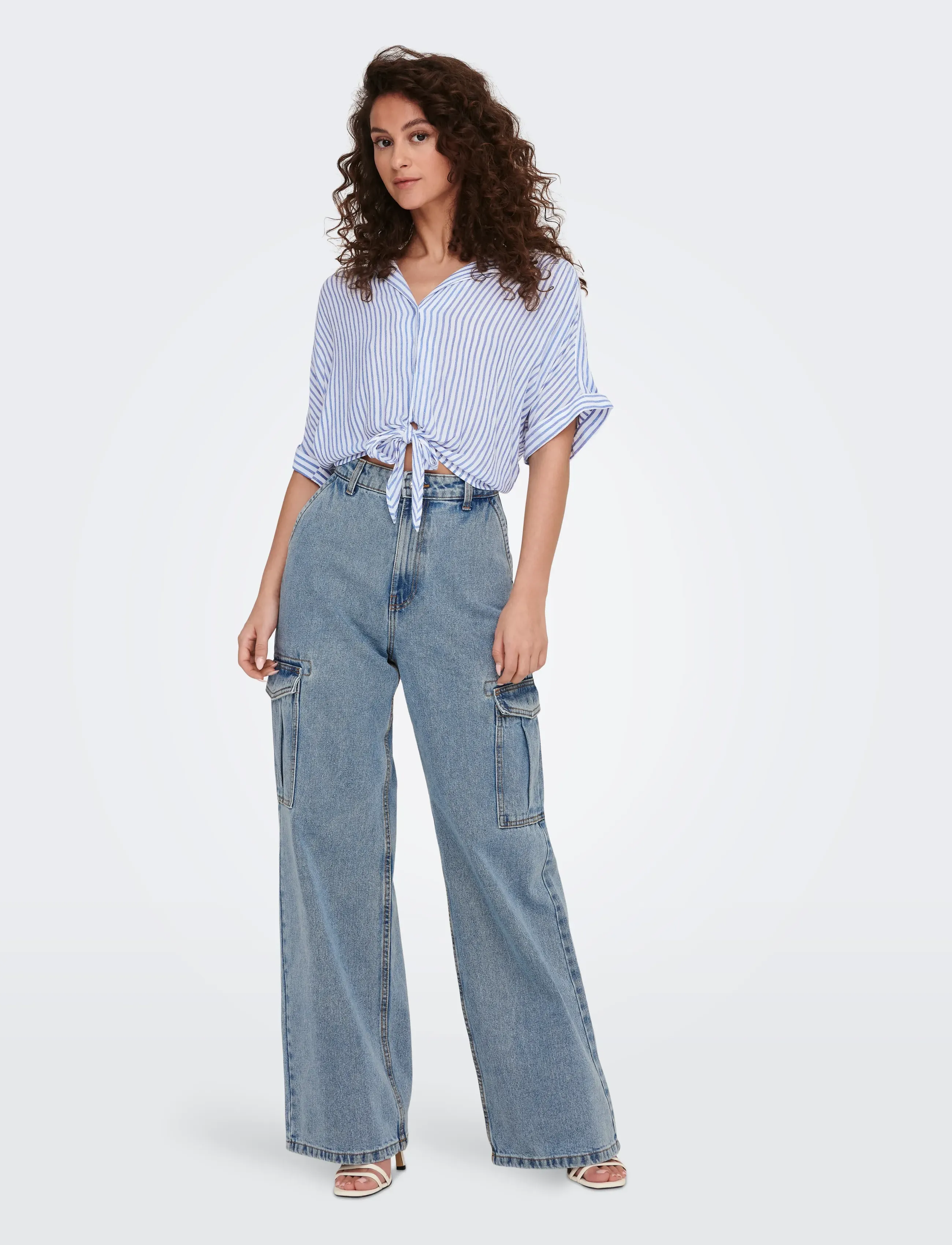 ONLY - ONLPAULA LIFE S/S TIE SHIRT WVN NOOS - kortermede bluser - cloud dancer - 4
