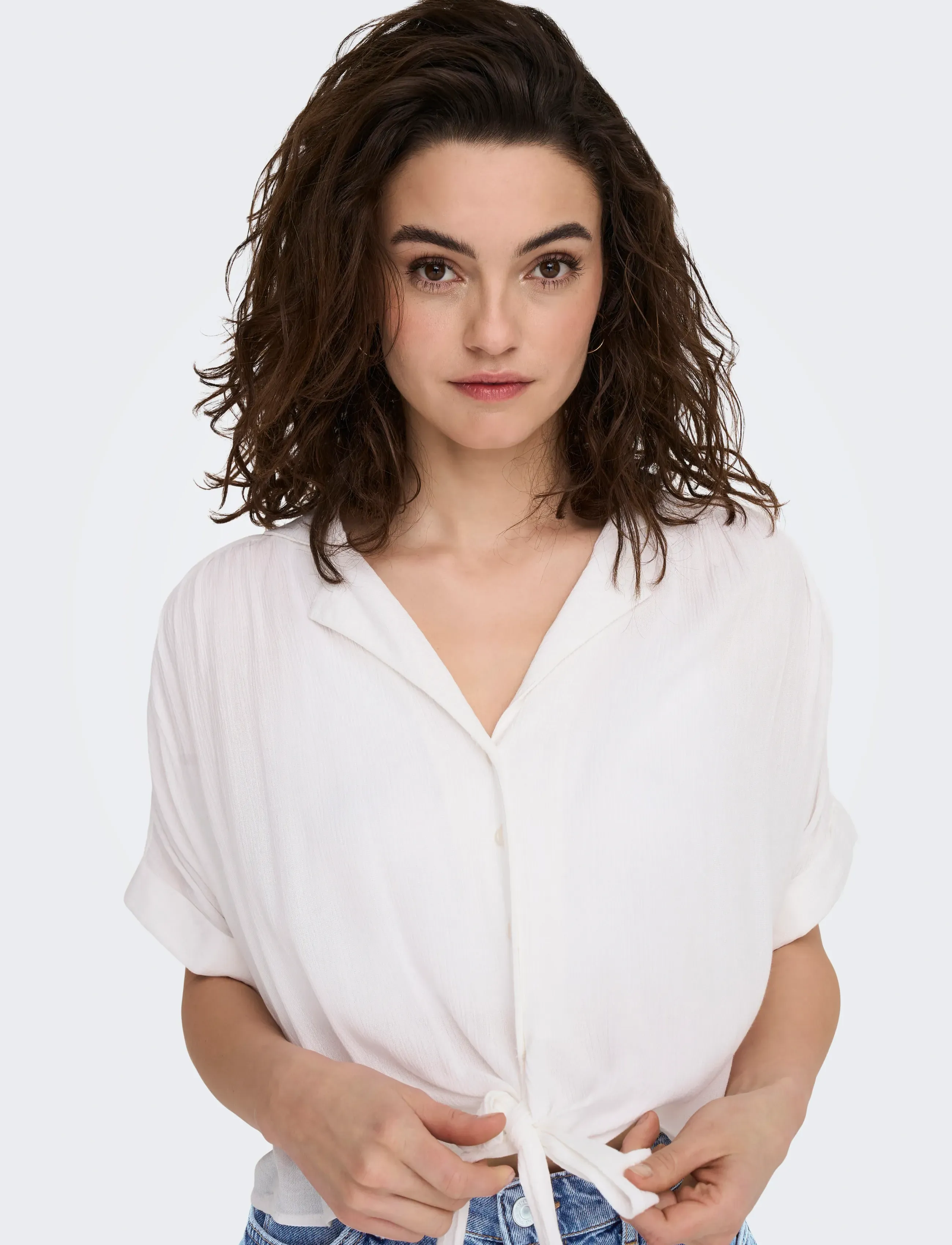 ONLY - ONLPAULA LIFE S/S TIE SHIRT WVN NOOS - kortærmede bluser - white - 5