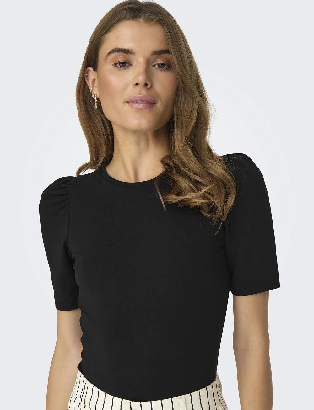 ONLY - ONLLIVE LOVE 2/4 PUFFTOP JRS NOOS - t-shirts - black - 5