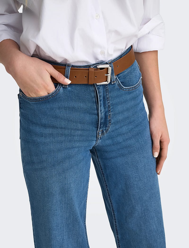 ONLY - ONLMADISON BLUSH HW WIDE DNM DOT372 NOOS - brede jeans - medium blue denim - 5