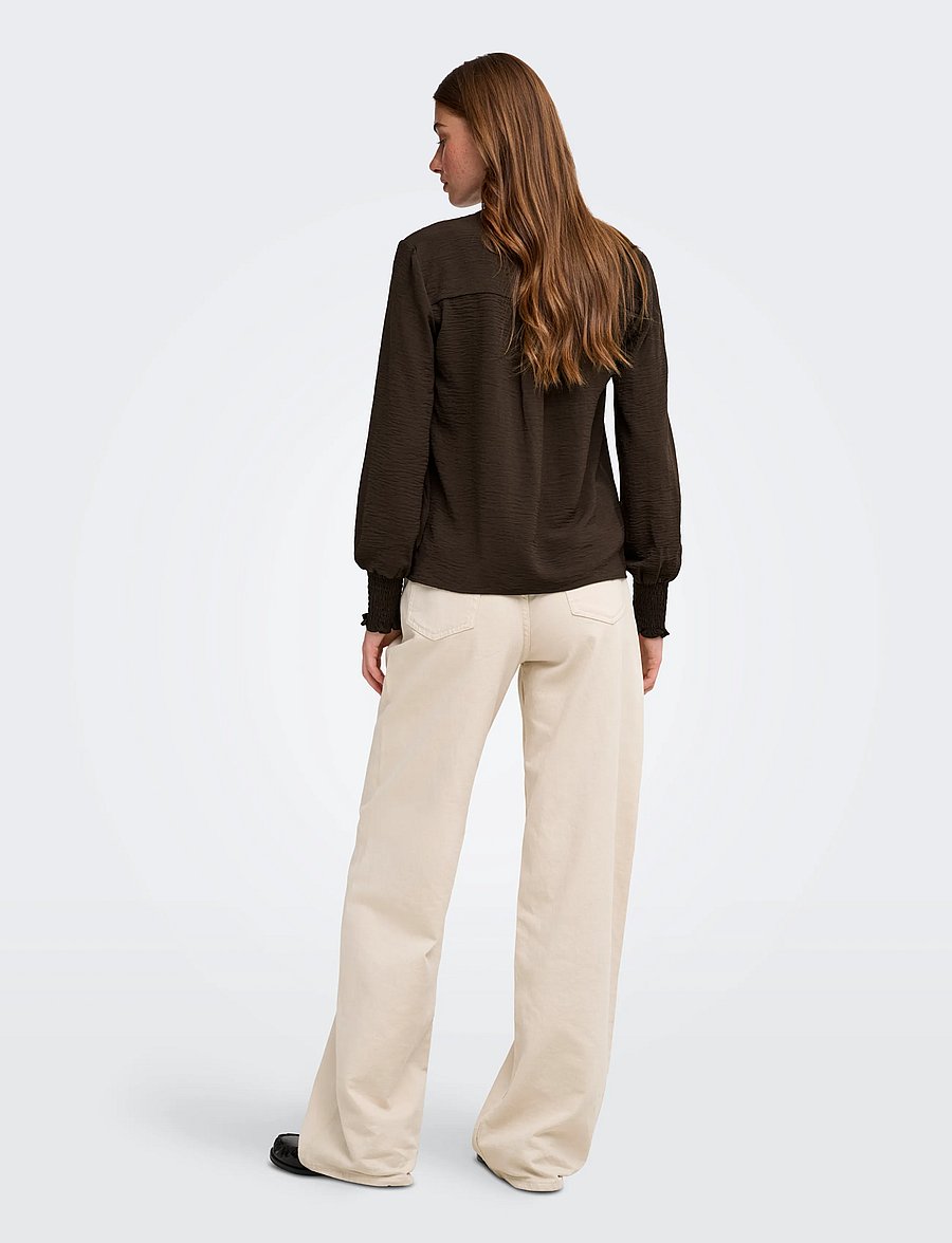 ONLY - ONLMETTE V-NECK LS SMOCK TOP NOOS WVN - pikkade varrukatega pluusid - coffee bean - 3