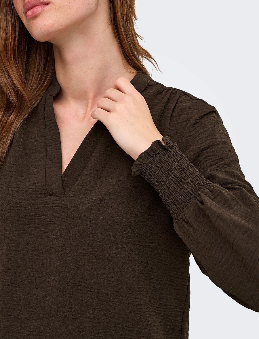 ONLY - ONLMETTE V-NECK LS SMOCK TOP NOOS WVN - pikkade varrukatega pluusid - coffee bean - 5