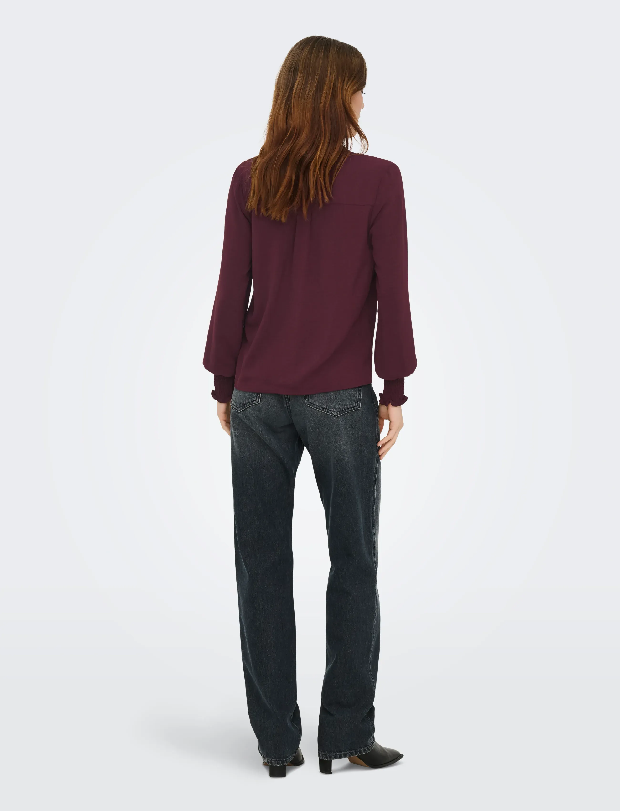 ONLY - ONLMETTE V-NECK LS SMOCK TOP NOOS WVN - langärmelige blusen - decadent chocolate - 3