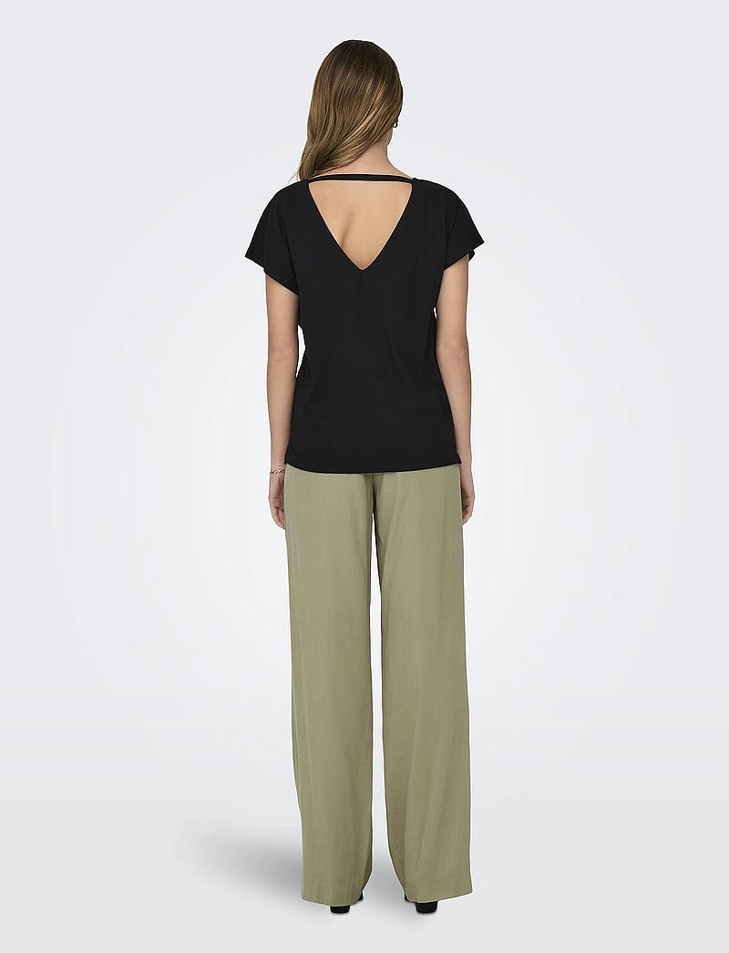 ONLY - ONLMAY LIFE S/S OPEN BACK TOP BOX JRS - t-shirts - black - 3