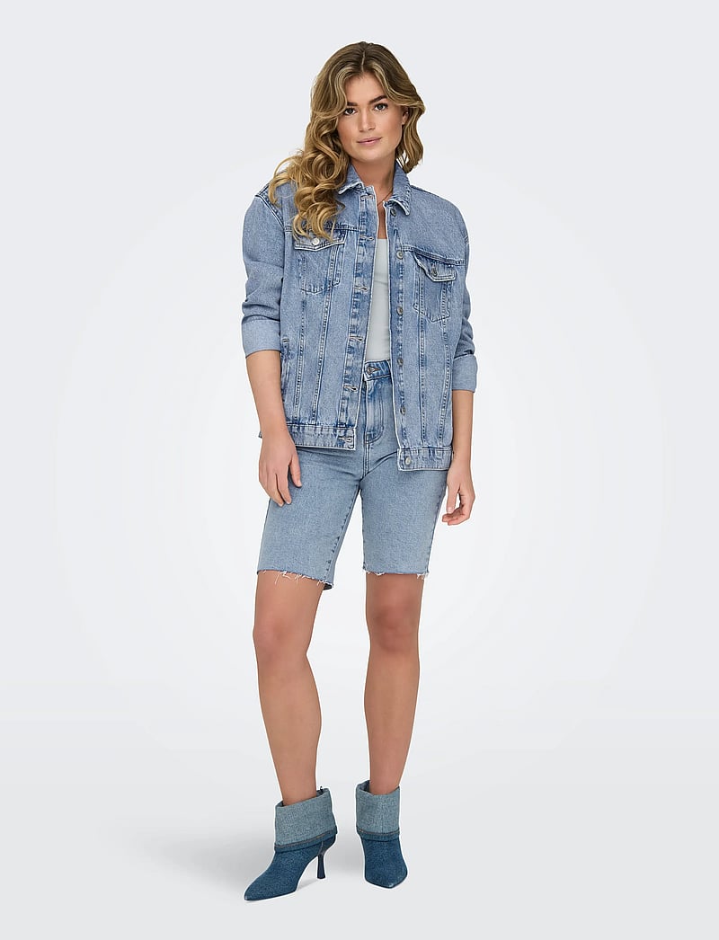 ONLY - ONLOCEAN L/S OVERSIZE JKT DNM NOOS - frühlingsjacken - light blue denim - 4