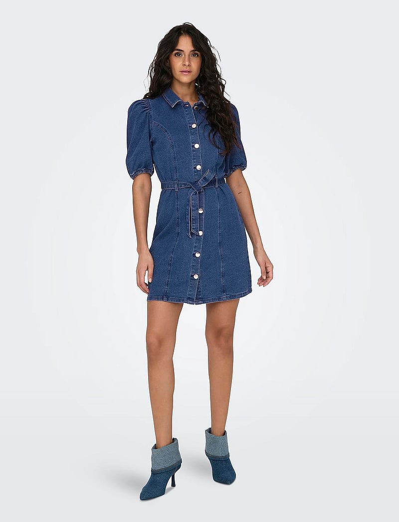ONLY - ONLVIBBE SS BELT DNM DRESS NOOS - skjortklänningar - medium blue denim - 4