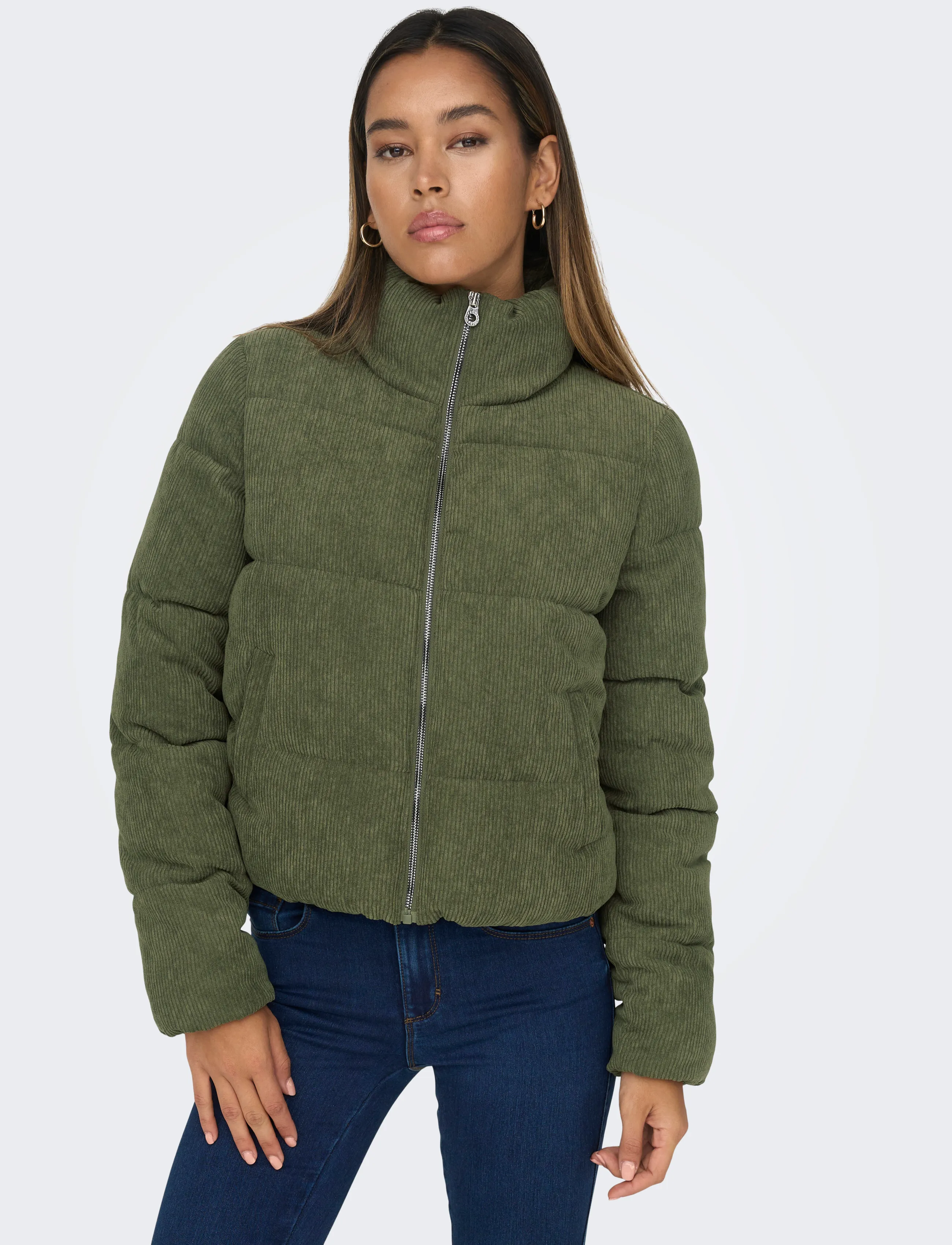 ONLY Onlnewdolly Corduroy Puffer Otw Noos dunjackor dam – bild 6