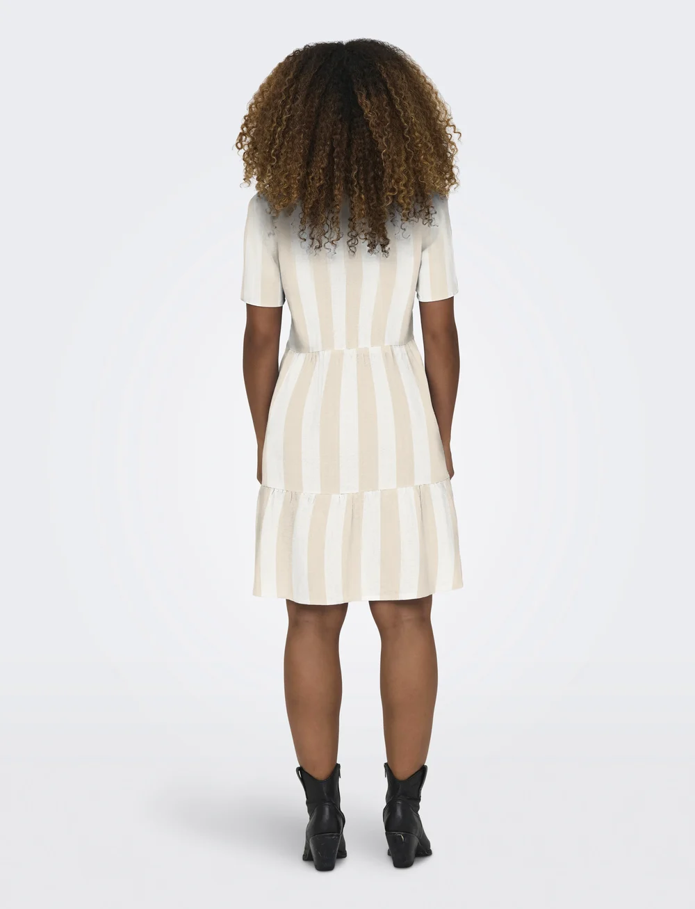 ONLY - ONLTIRI-CARO S/S V-NECK LIN DRESS CC PNT - konfirmatsioon - humus - 3