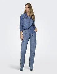 ONLY - ONLALEXA L/S DNM SHIRT ANA NOOS - džinsiniai marškiniai - medium blue denim - 4