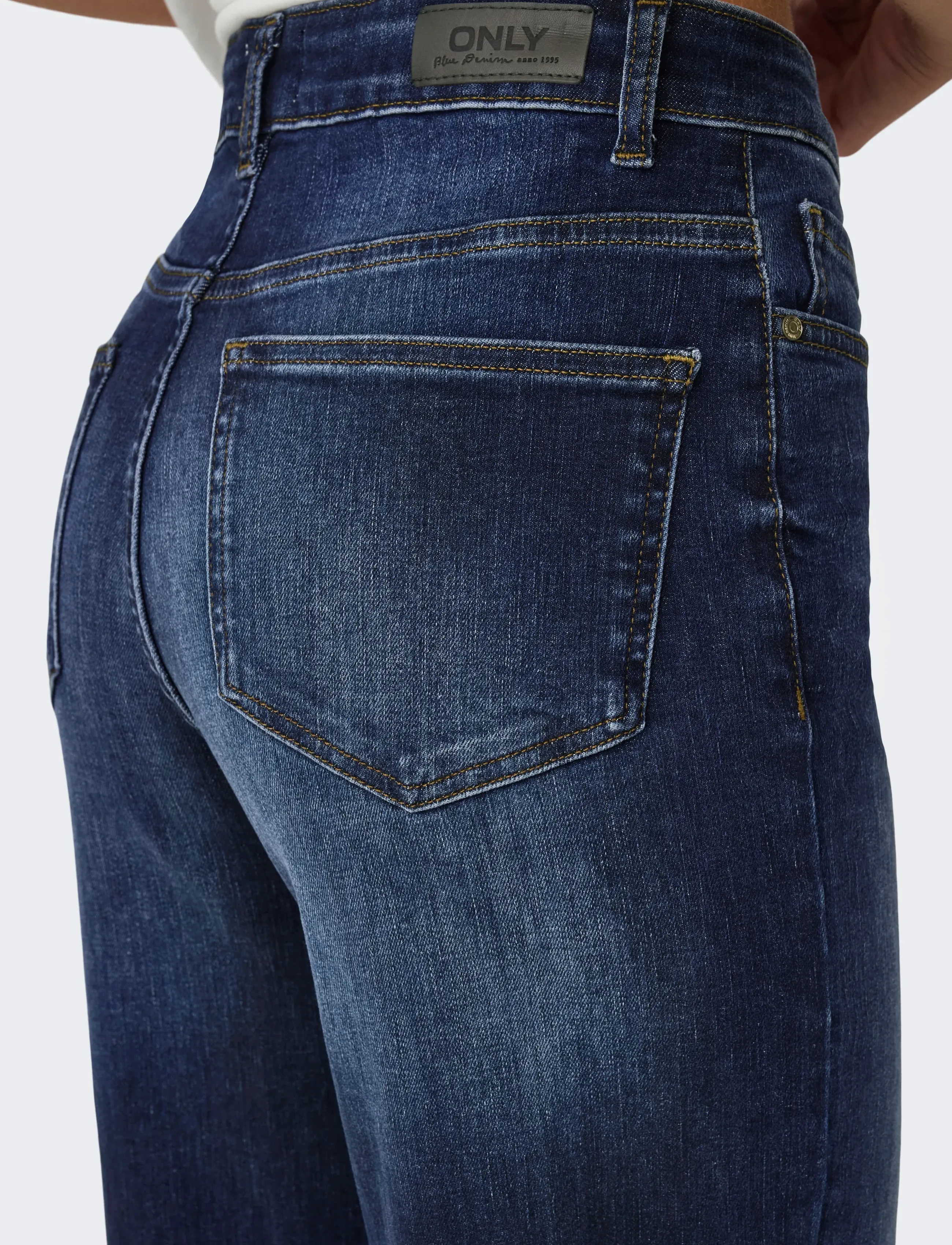 ONLY - ONLMADISON BLUSH HW WIDE DNM REA081 NOOS - brede jeans - dark blue denim - 5