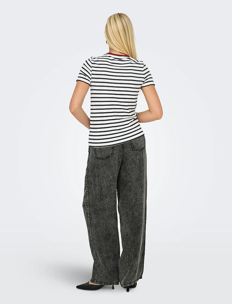ONLY - ONLHEART LIFE S/S TEE JRS NOOS - cloud dancer - 3