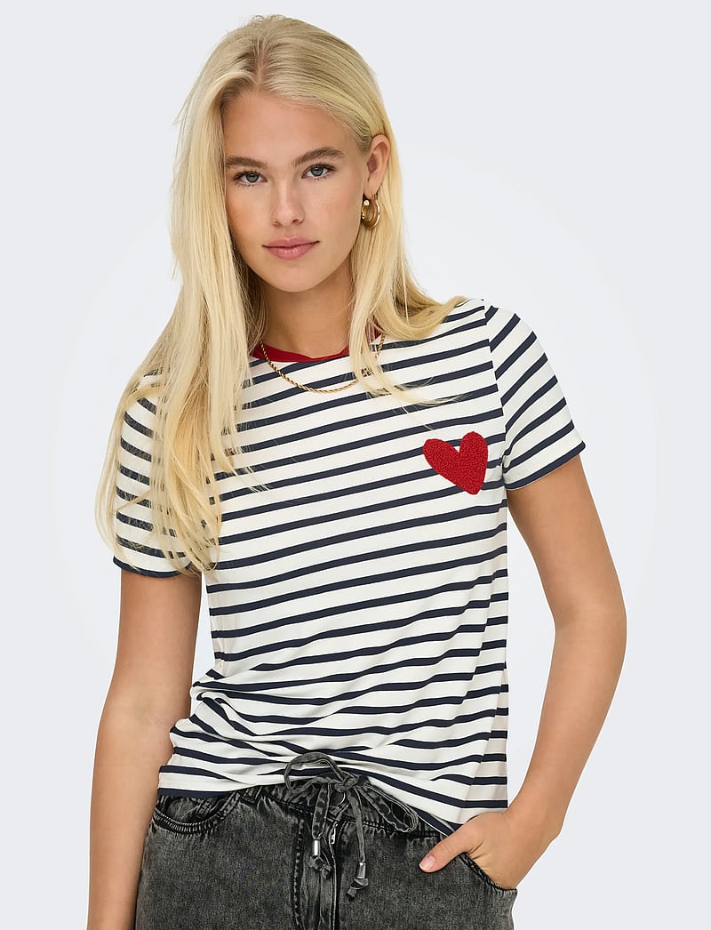 ONLY - ONLHEART LIFE S/S TEE JRS NOOS - cloud dancer - 5