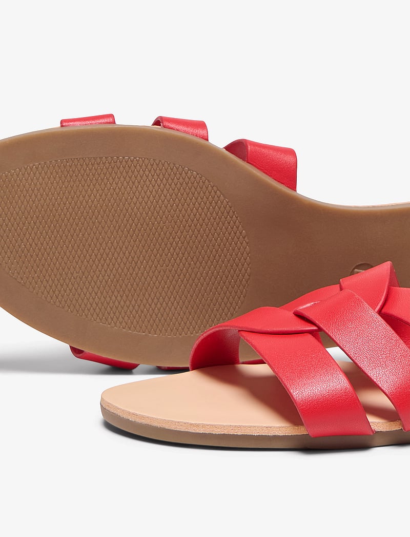 ONLY - ONLFELI-4 PU SLIP ON SANDAL NOOS - platta sandaler - high risk red - 4