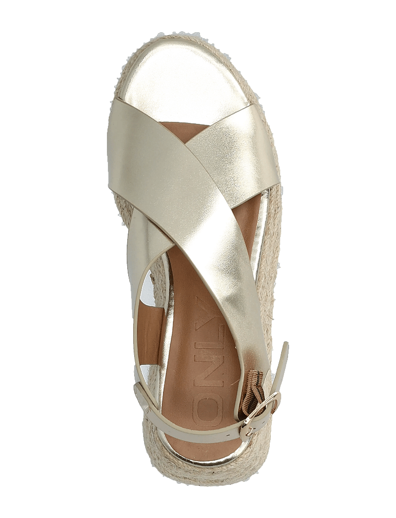 ONLY - ONLMINERVA-2 PU FOIL CROSS STRAP - espadrilles mit absatz - gold colour - 3