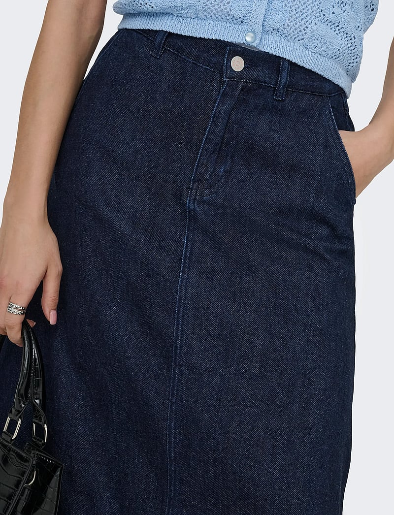 ONLY - ONLMINDY HW LOOSE DNM SKIRT NOOS - jeansröcke - dark blue denim - 5