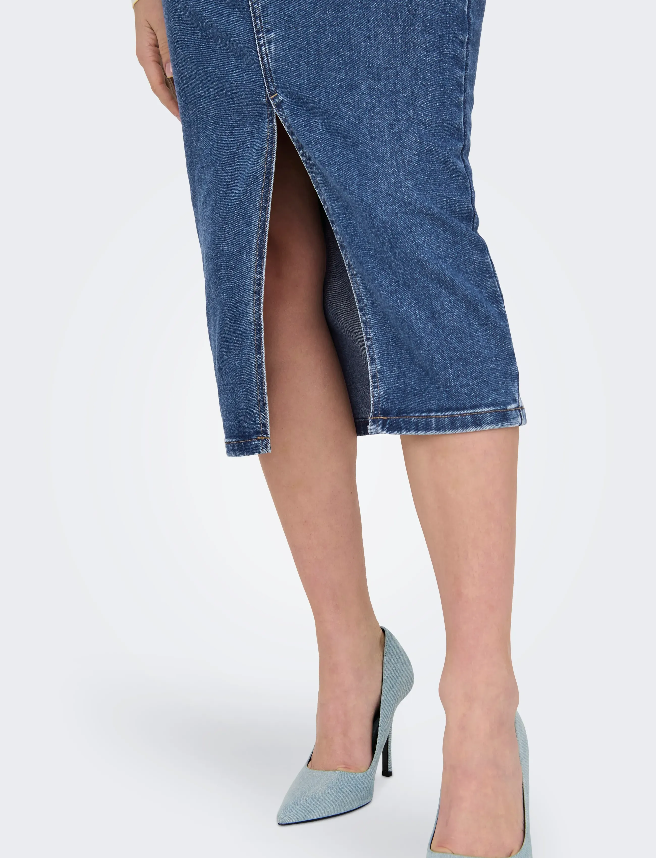 ONLY - ONLSIRI FRONT SLIT SKIRT DNM GUA NOOS - jeansröcke - medium blue denim - 5