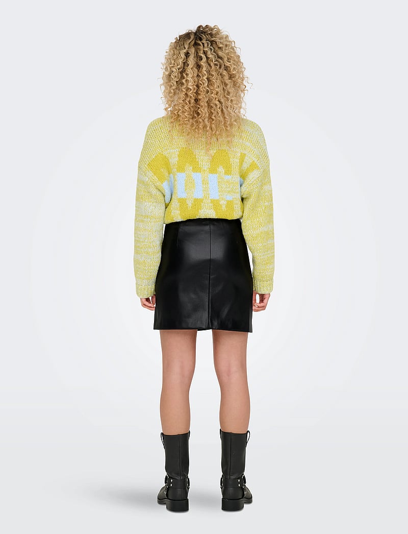 ONLY - ONLZETA HW FAUX LEA SKIRT CC PNT - korte nederdele - black - 3