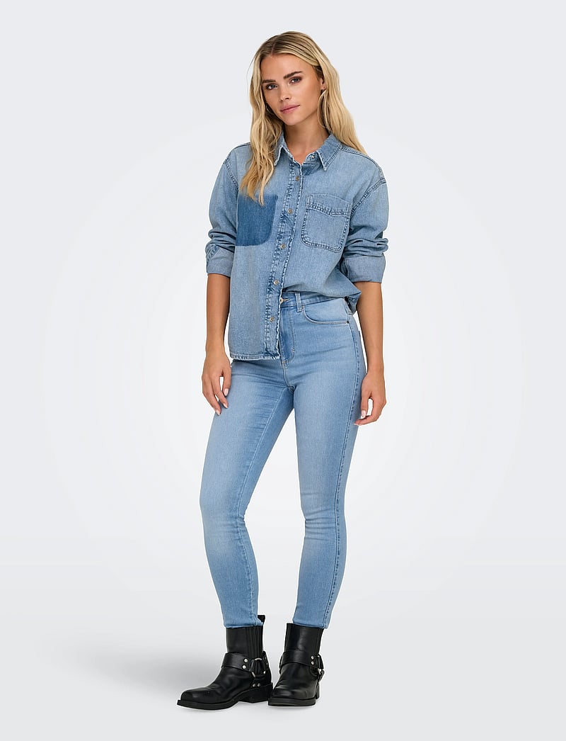 ONLY - ONLCATANIA LS FADE POCKET DNM SHIRT SOO - denimskjorter - light blue denim - 5