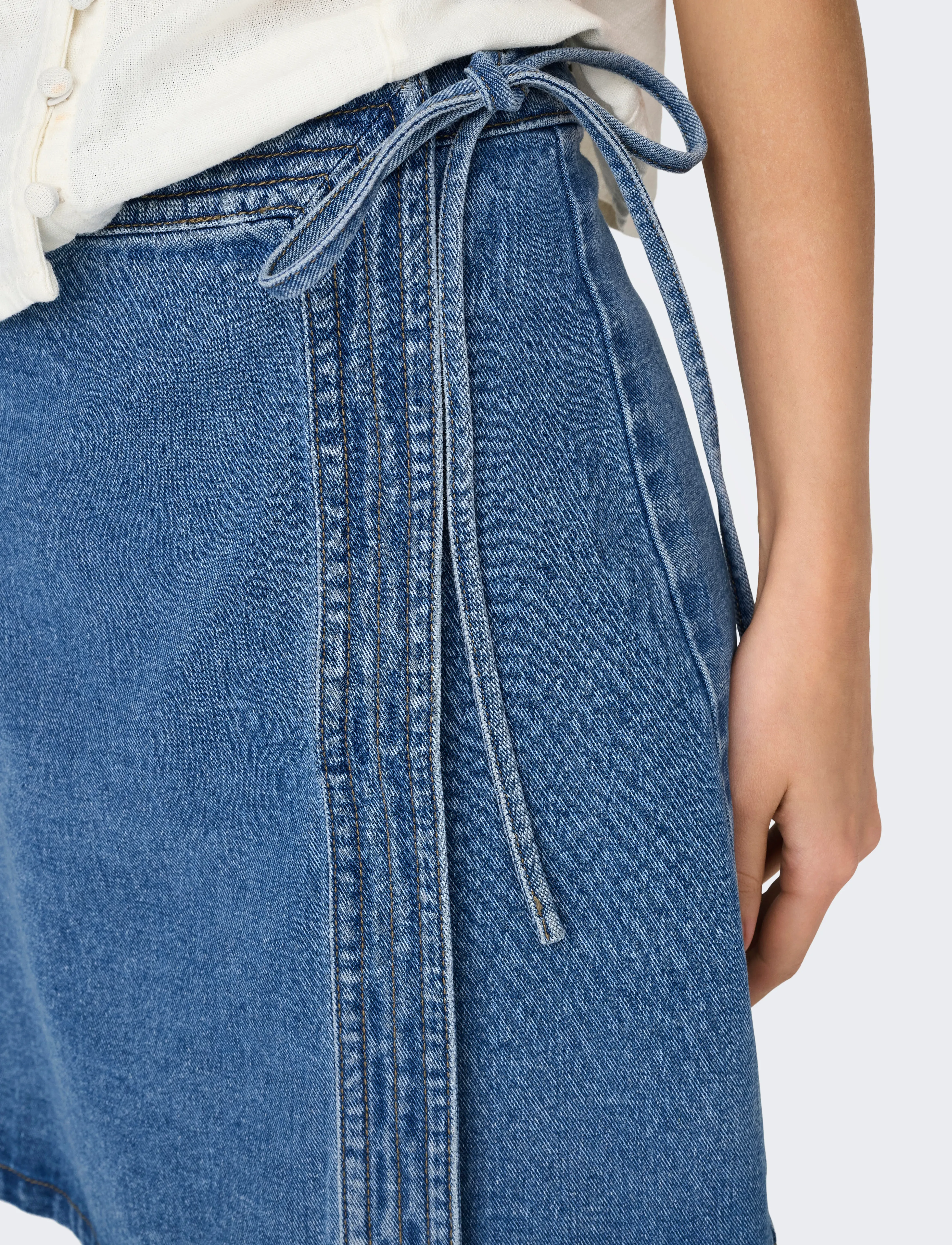 ONLY - ONLVILLA WRAP TIE SKIRT DNM GUA - jeanskjolar - light blue denim - 5