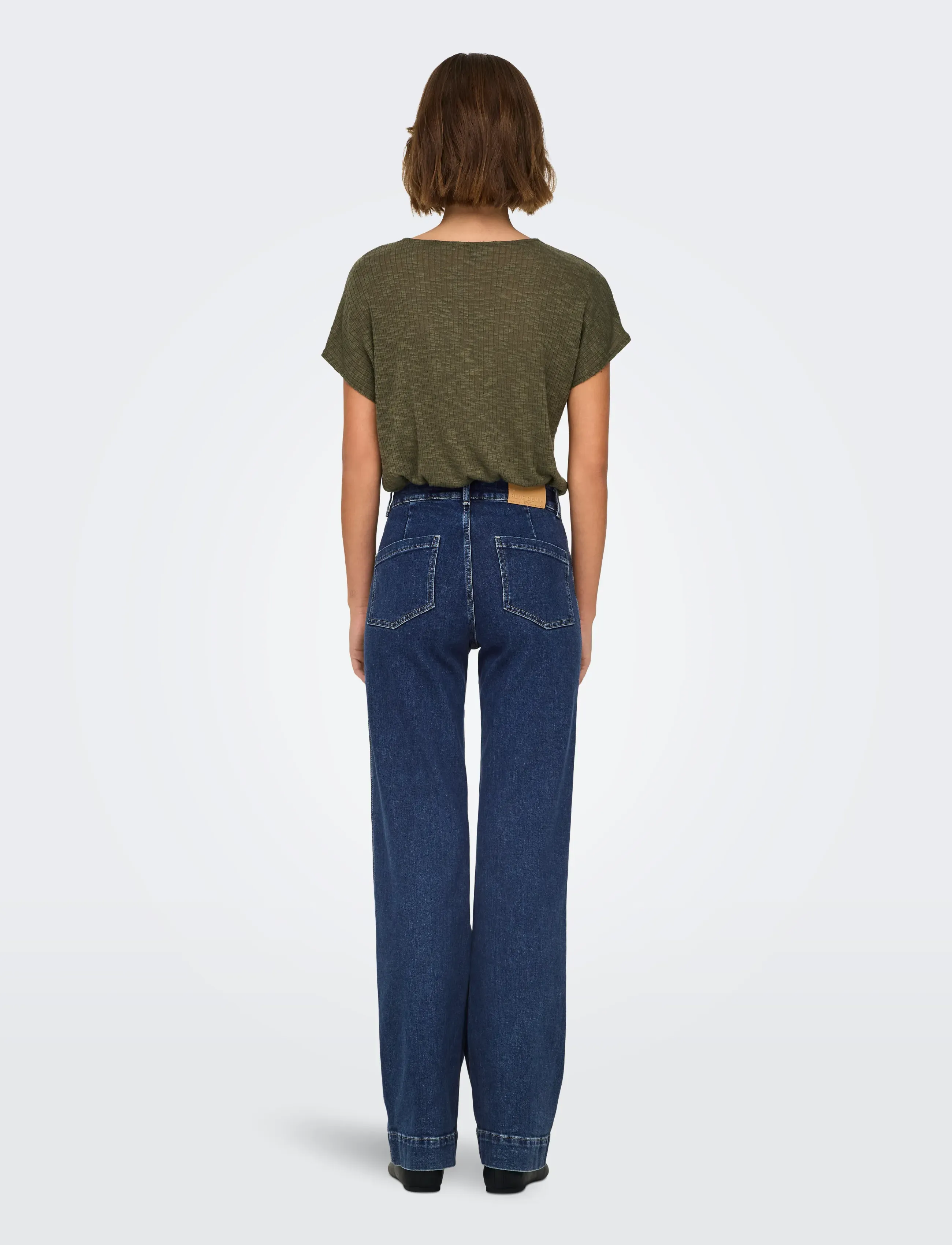 ONLY - ONLJUICY HW WIDE POCKET DNM JEANS CRO - pantalons larges - dark blue denim - 3
