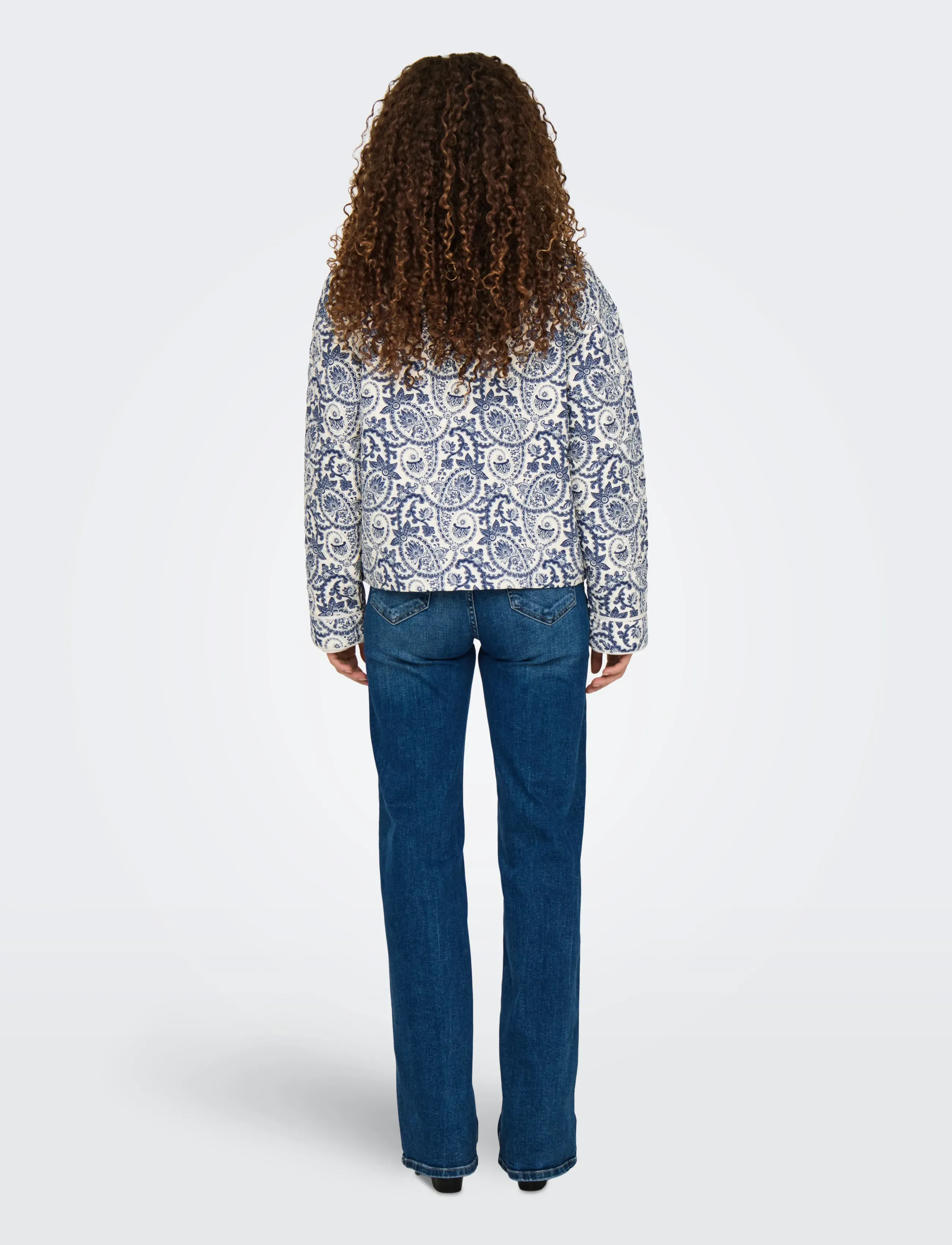 ONLY - ONLHALLIE QUILTED JACKET OTW NOOS - forårsjakker - cloud dancer - 3