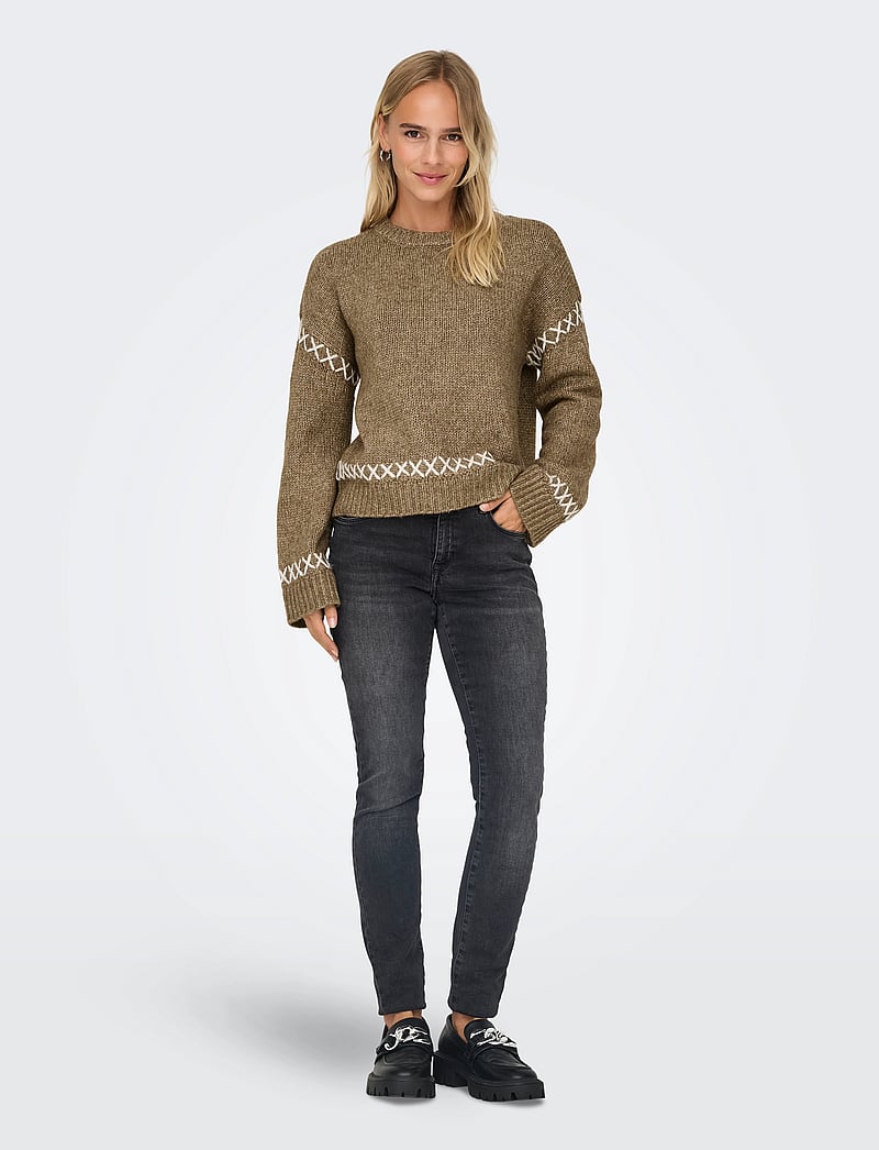 Only ONLAMANDA LIFE LS O-NECK DETAIL CC 15330089 ecru kopen bij The Stone Only ONLAMANDA LIFE LS O-NECK DETAIL CC 15330089 ecru kopen bij The Stone