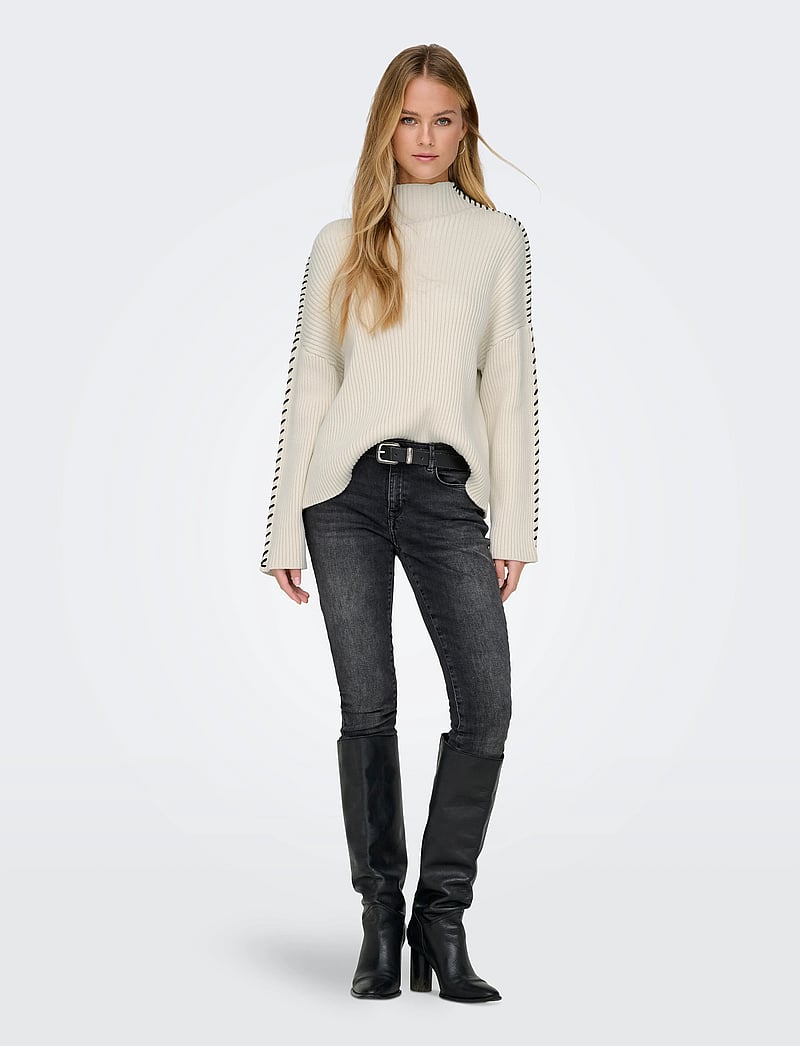 ONLY - ONLQUEENIE LS CONTRAST HIGH NECK PRM KNT - sviitrid - birch - 4