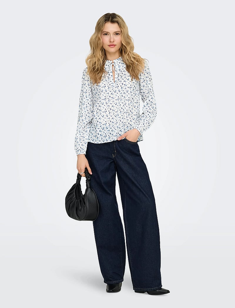 ONLY - ONLROANNE L/S TOP WVN NOOS - langærmede bluser - cloud dancer - 4
